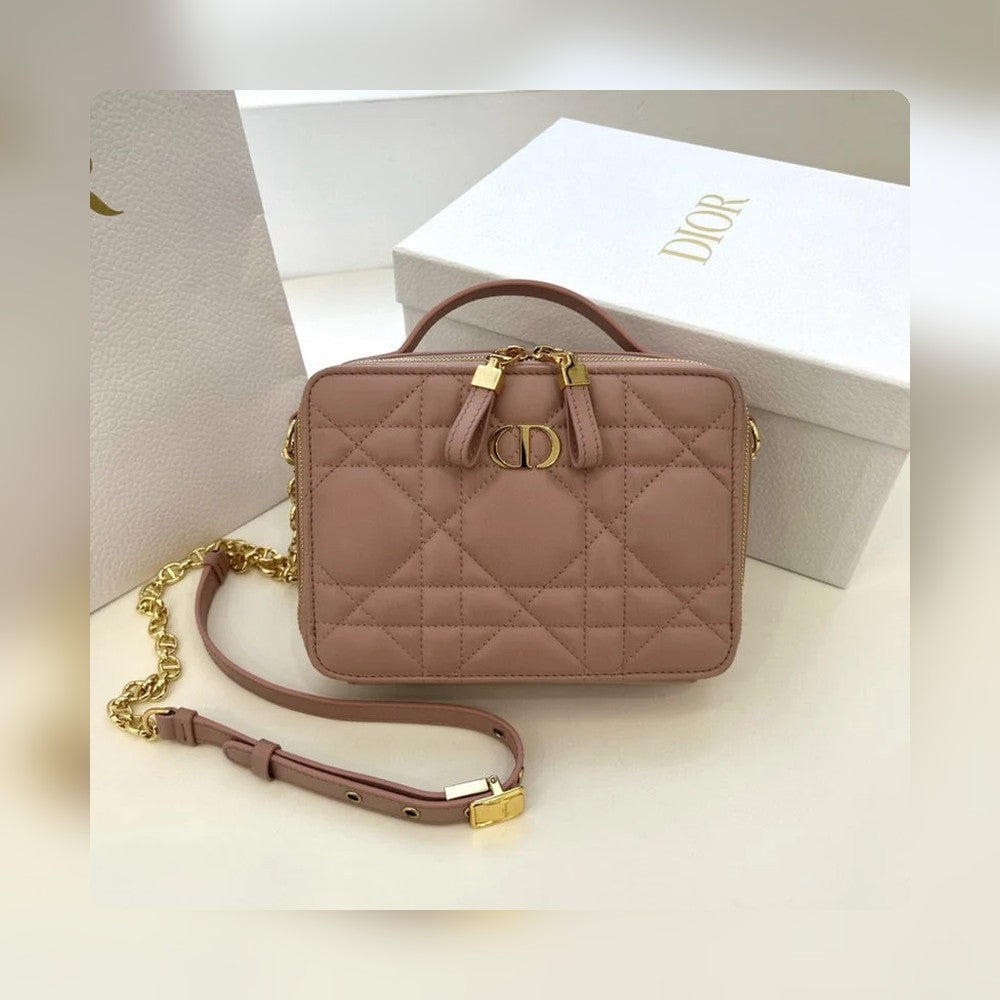 Anum Bags Detail