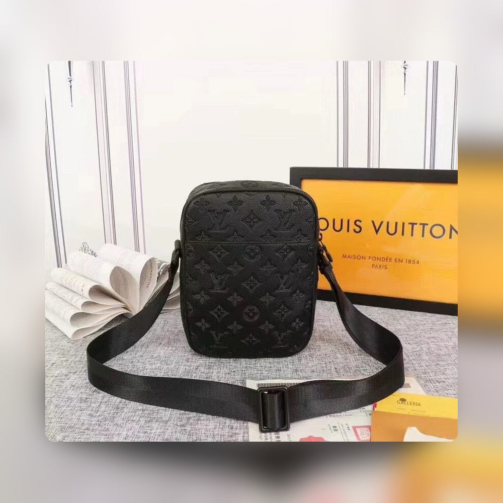 Anum Bags Detail