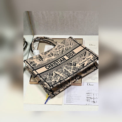 Anum Bags Detail