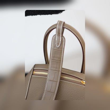 new-luxury-designer-bags-nm23884