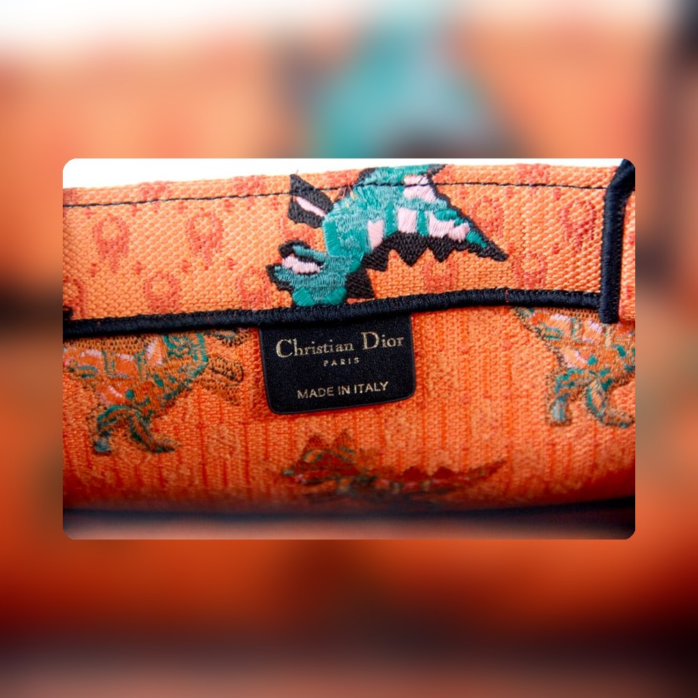 Anum Bags Detail