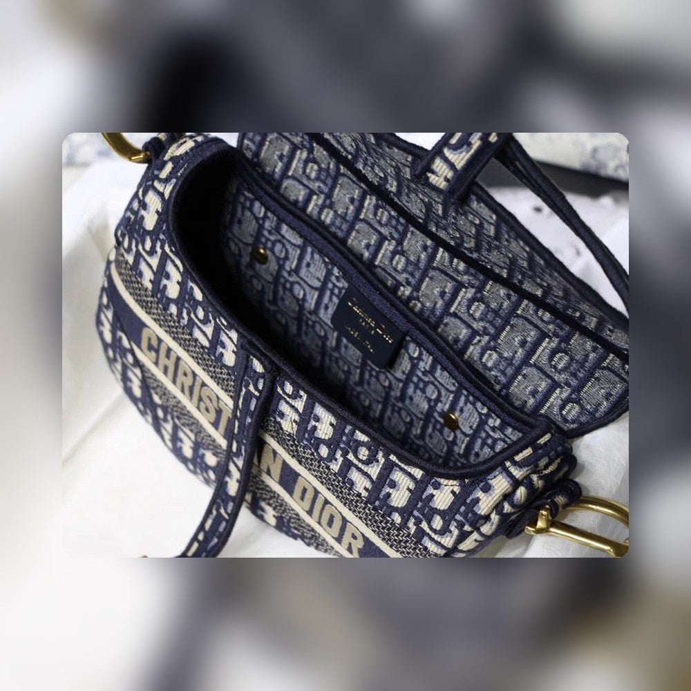 Anum Bags Detail