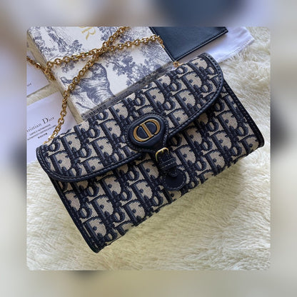 Anum Bags Detail