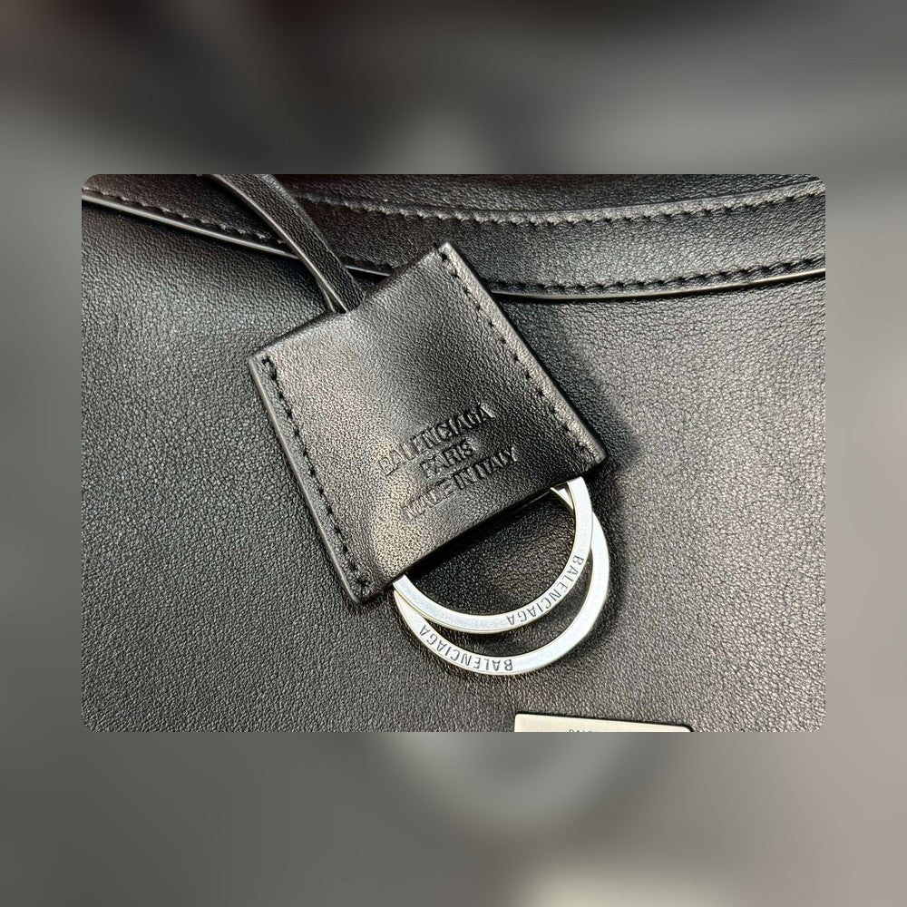 new-luxury-designer-bags-nm24388
