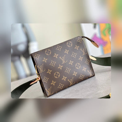 Anum Bags Detail