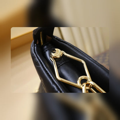 Anum Bags ln Luxury Bag --56670