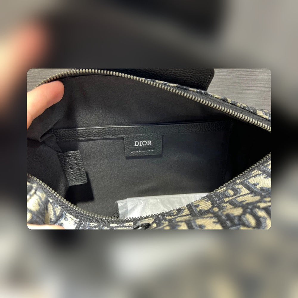Anum Bags Detail