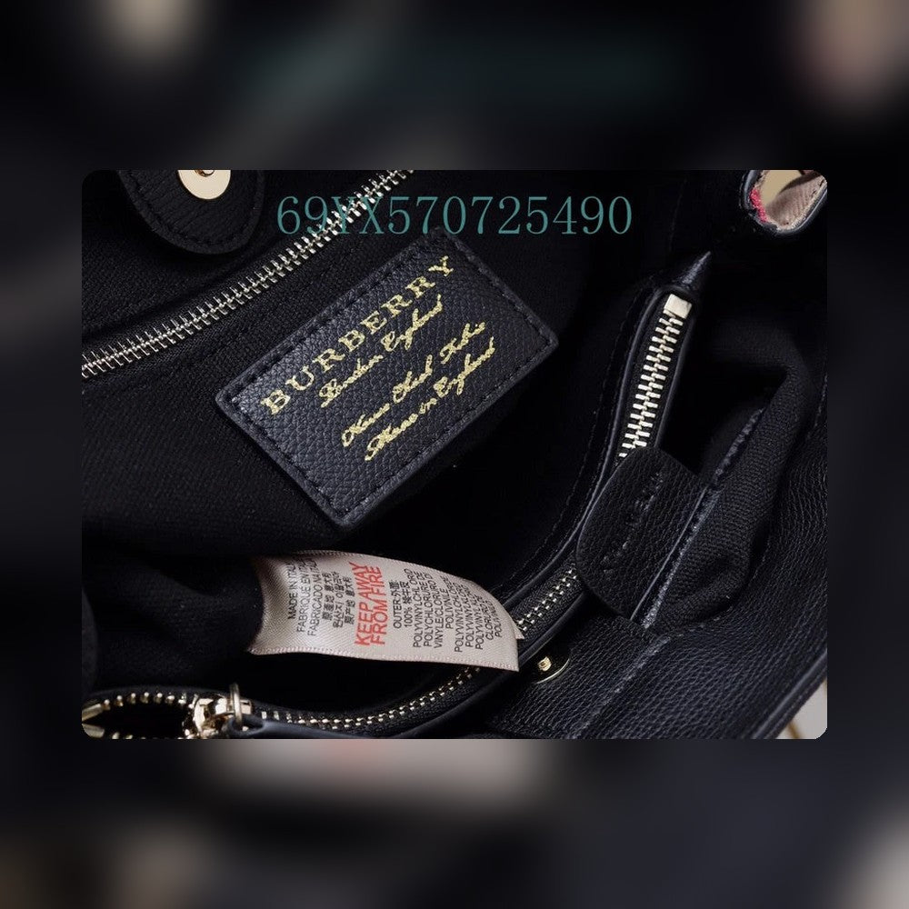 Anum Bags Detail