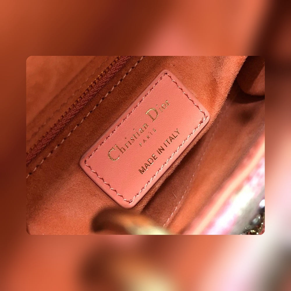 Anum Bags Detail