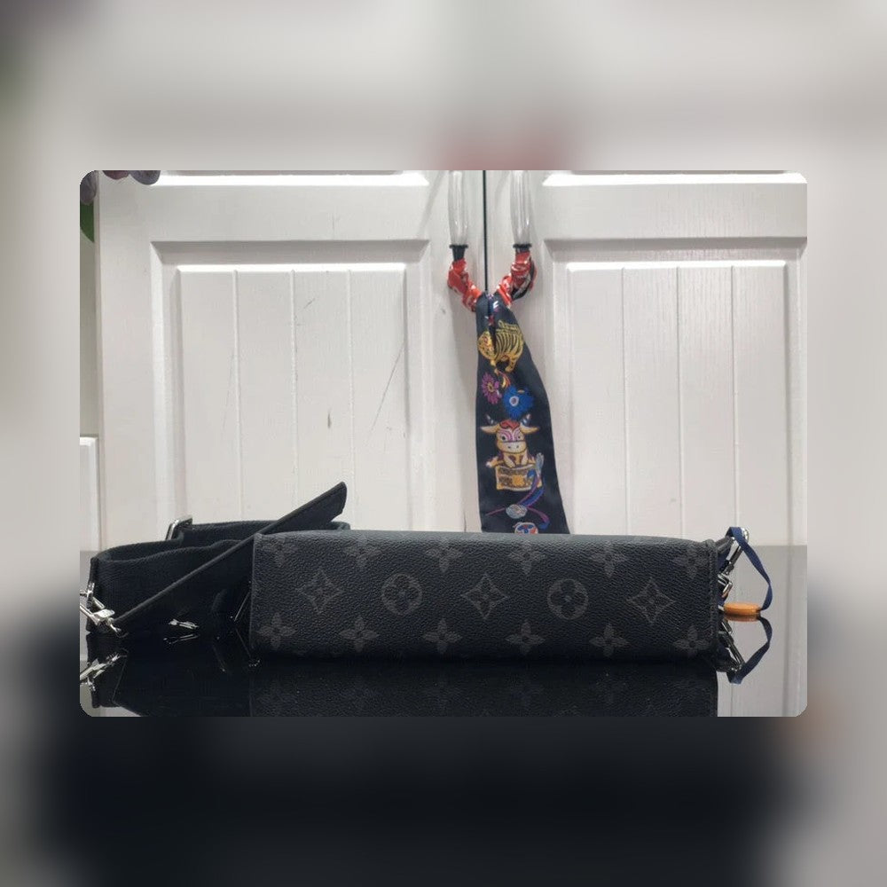 Anum Bags Detail