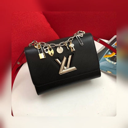 Anum Bags Detail