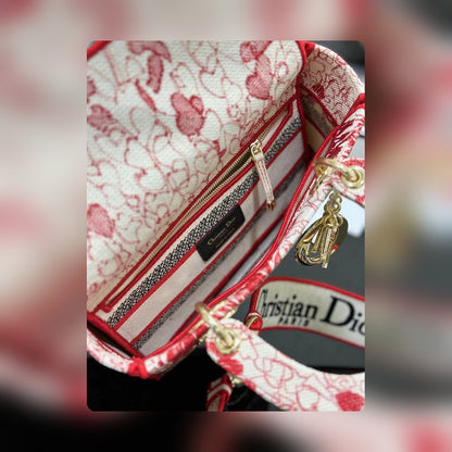 Anum Bags Detail