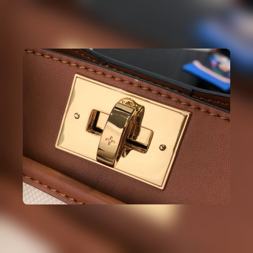 Anum Bags Detail