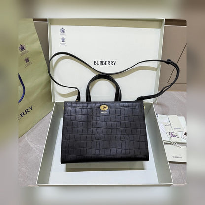 Anum Bags - High-Quality Designer Products for You - AFFORDABLE LUXURY BAGS - 17134