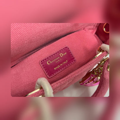 Anum Bags Detail