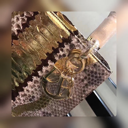 Anum Bags Detail