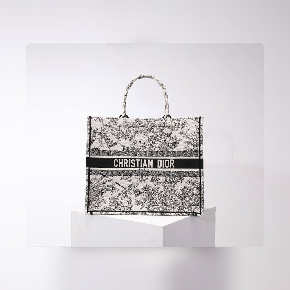 Anum Bags Detail