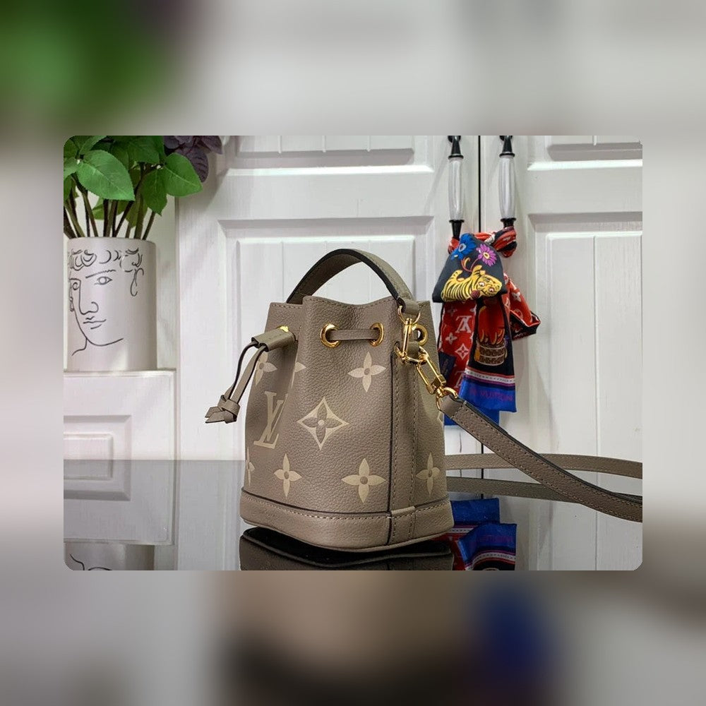 Anum Bags Detail