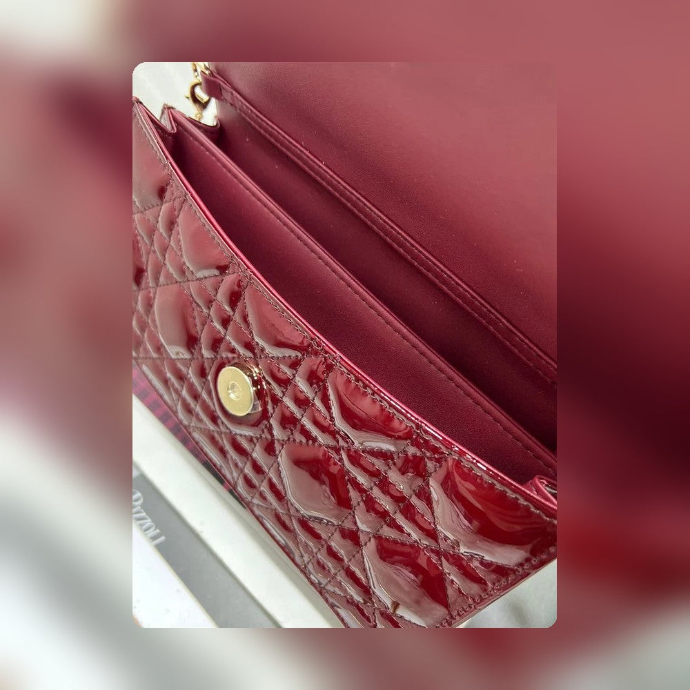Anum Bags Detail
