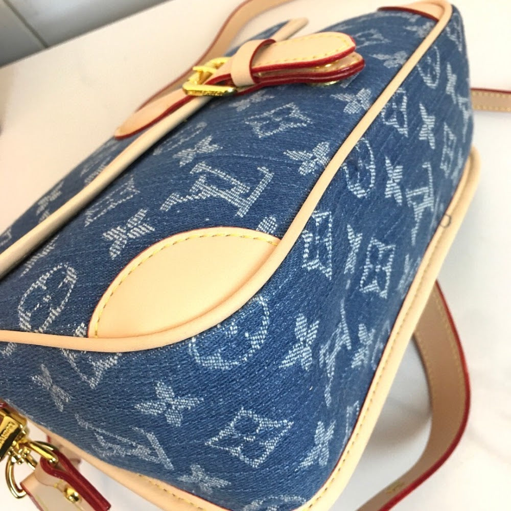 Anum Bags ln Luxury Bag --77110