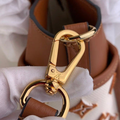 Anum Bags ln Luxury Bag --61031
