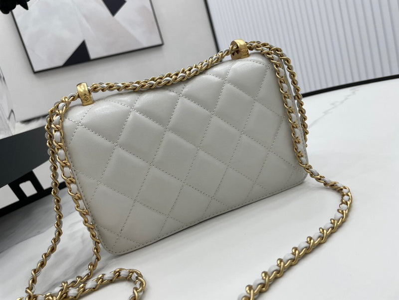 Anum Bags Detail