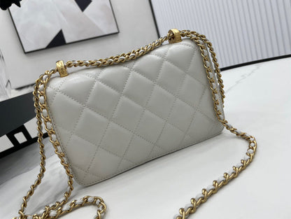 Anum Bags Detail