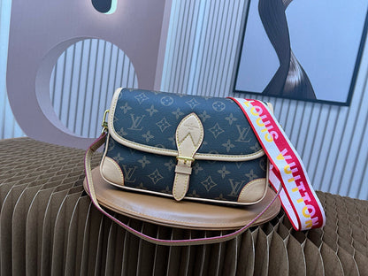 Anum Bags ln Luxury Bag --81430