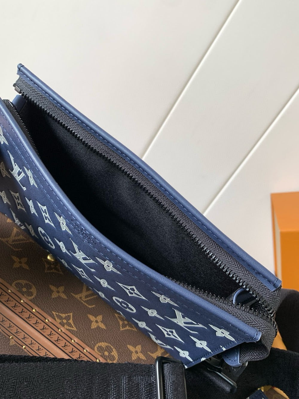 Anum Bags ln Luxury Bag --71294