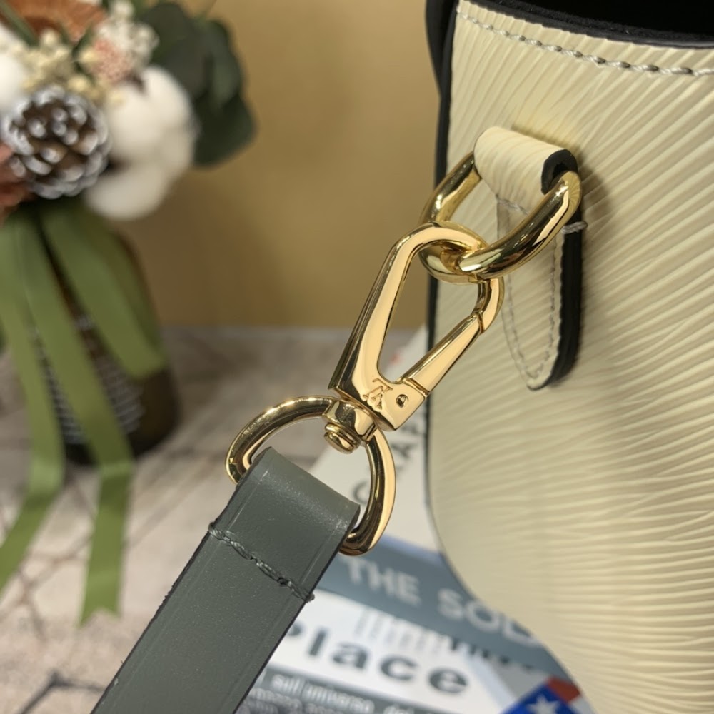 Anum Bags ln Luxury Bag --59222