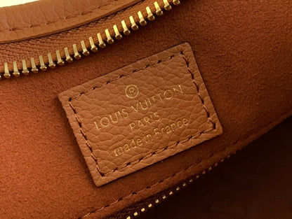 Anum Bags ln Luxury Bag --62342
