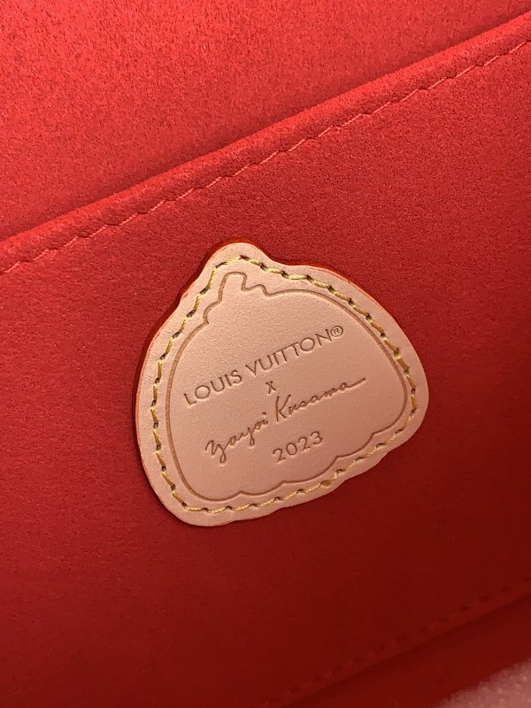 Anum Bags ln Luxury Bag --67959