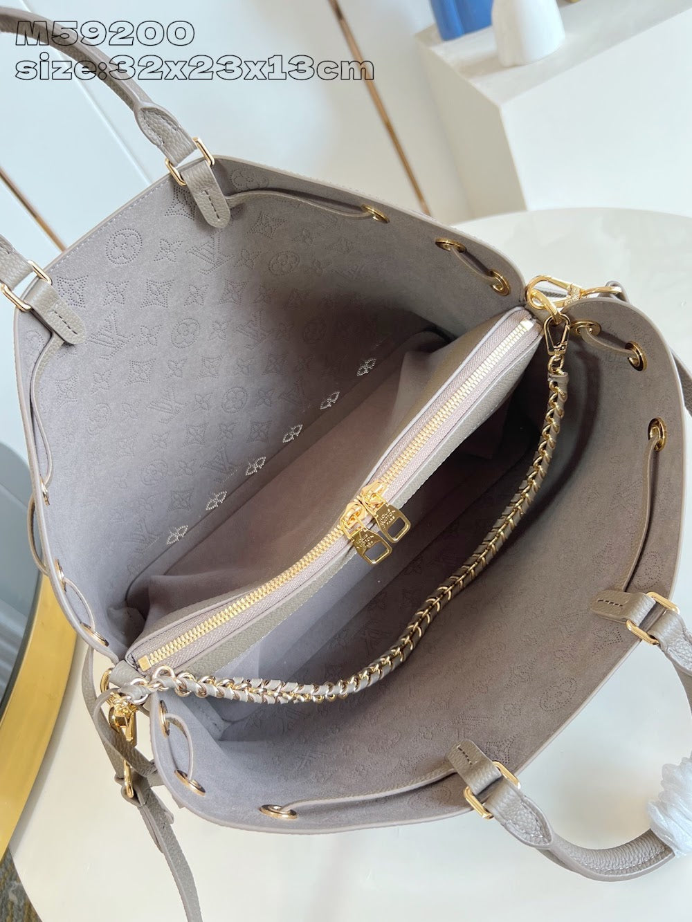 Anum Bags ln Luxury Bag --96872