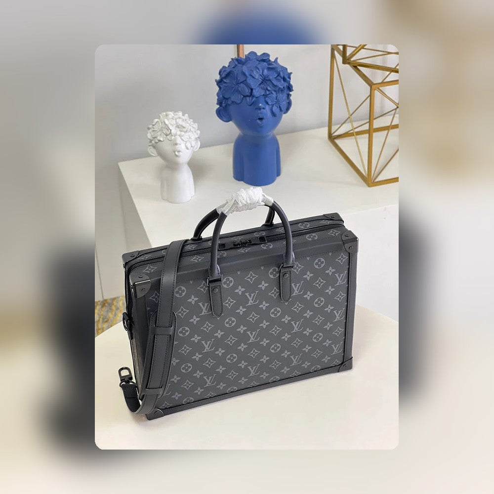 Anum Bags Detail