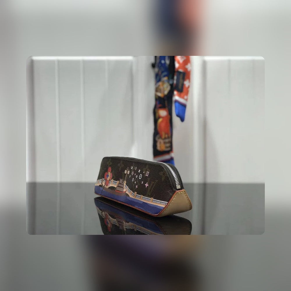 Anum Bags Detail