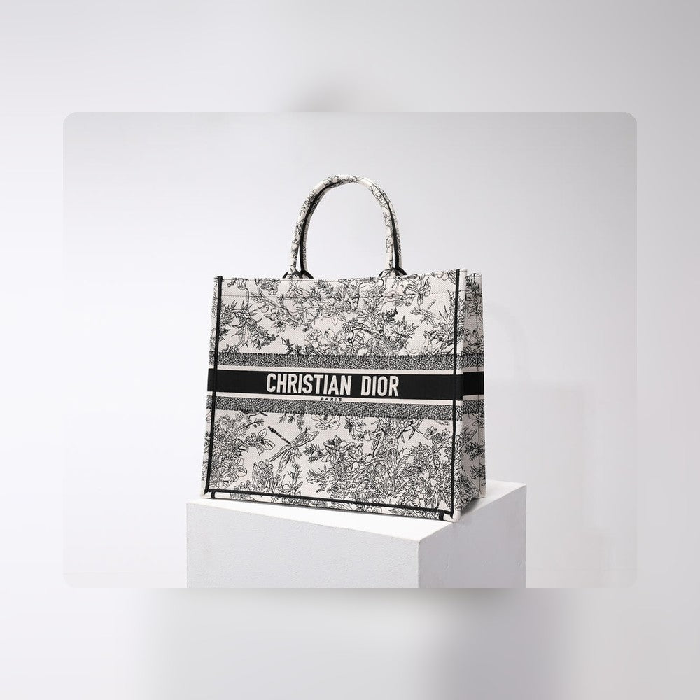 Anum Bags Detail