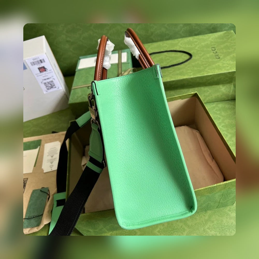 Anum Bags Detail