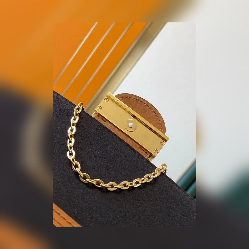 Anum Bags Detail