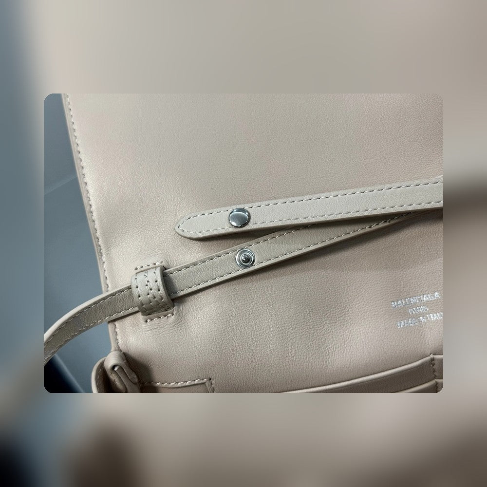 new-luxury-designer-bags-nm24706