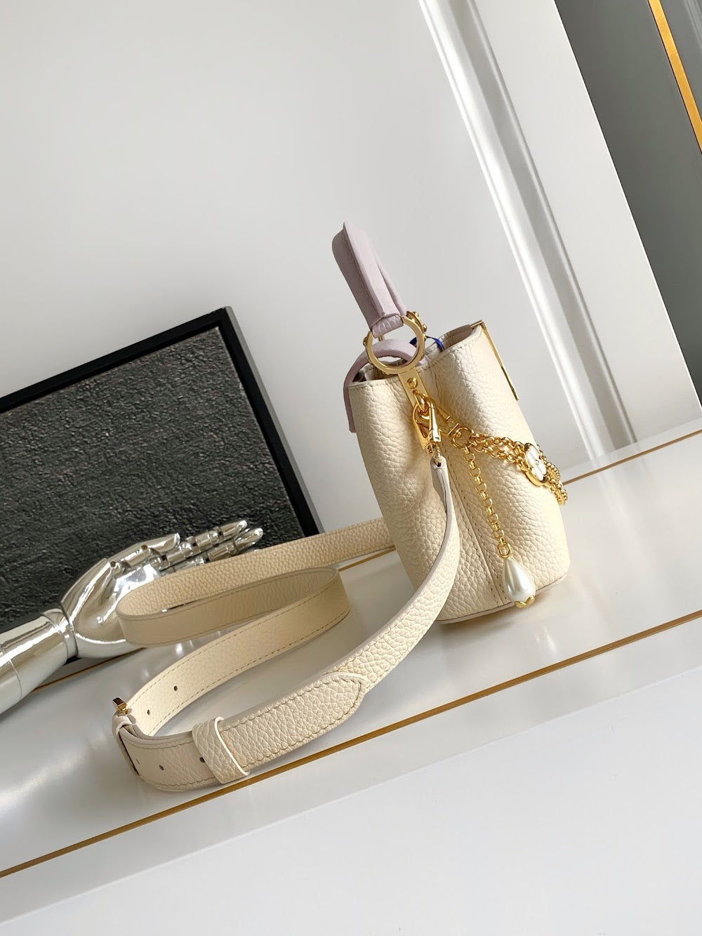 Anum Bags ln Luxury Bag --97593