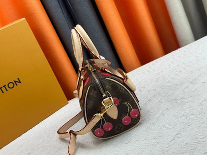 Anum Bags ln Luxury Bag --76951
