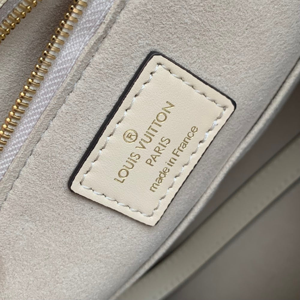 Anum Bags ln Luxury Bag --97083