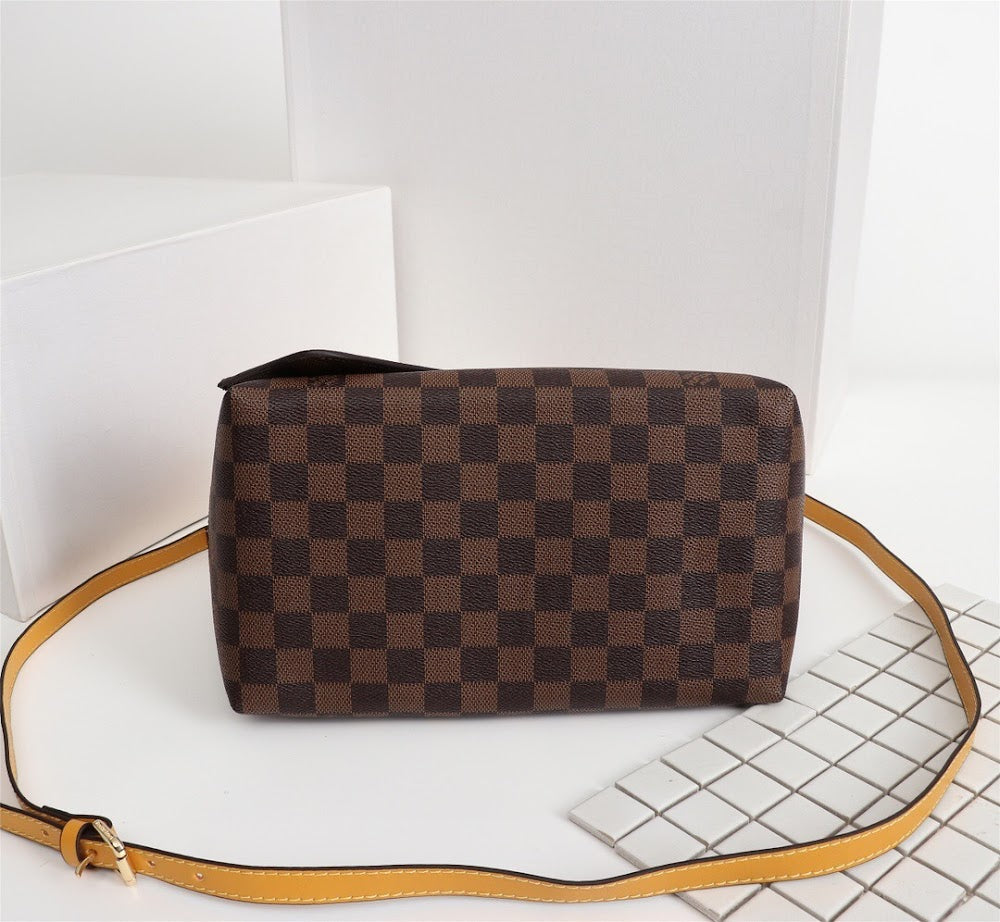 Anum Bags ln Luxury Bag --77983