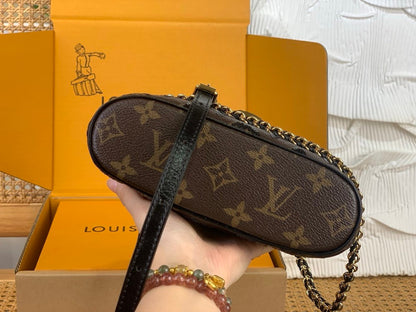Anum Bags ln Luxury Bag --97607