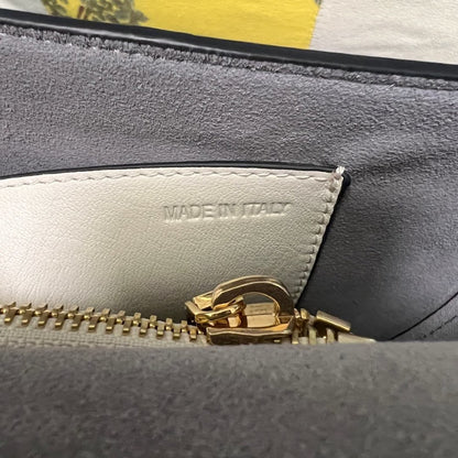 Anum Bags Valentine Luxury Bag --121954