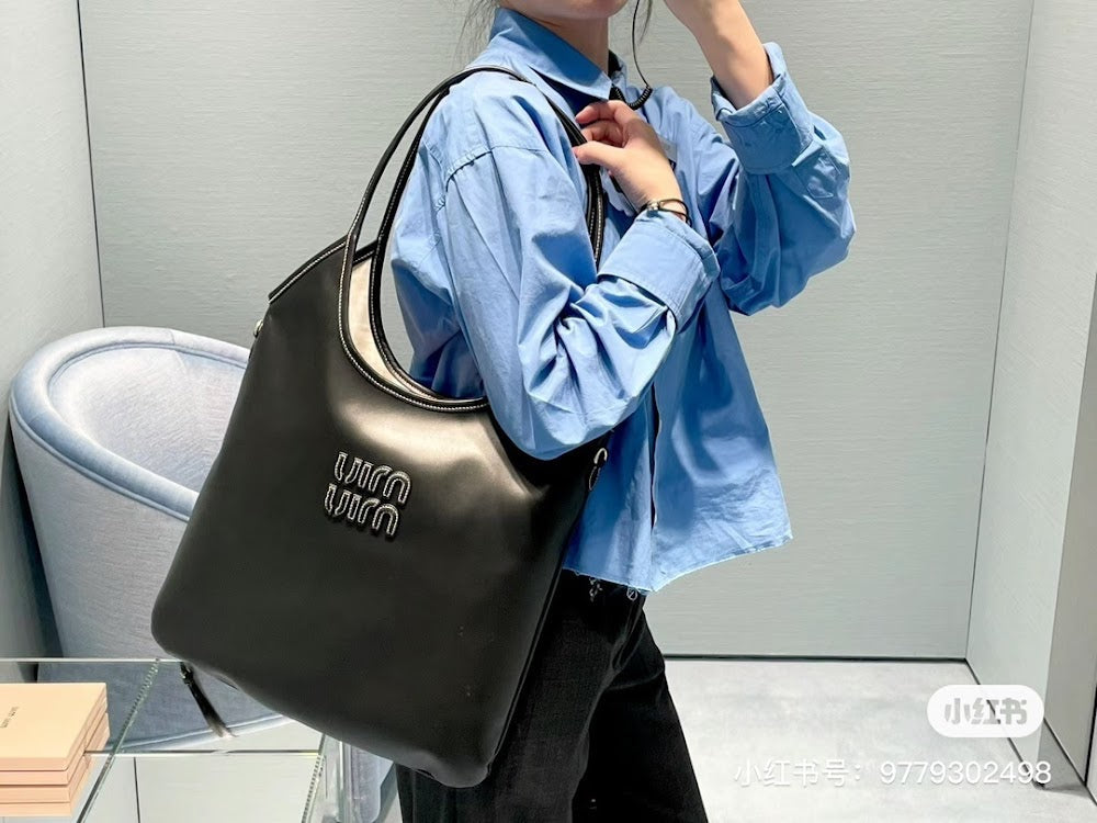 Anum Bags Miun Miun Luxury Bag --122392
