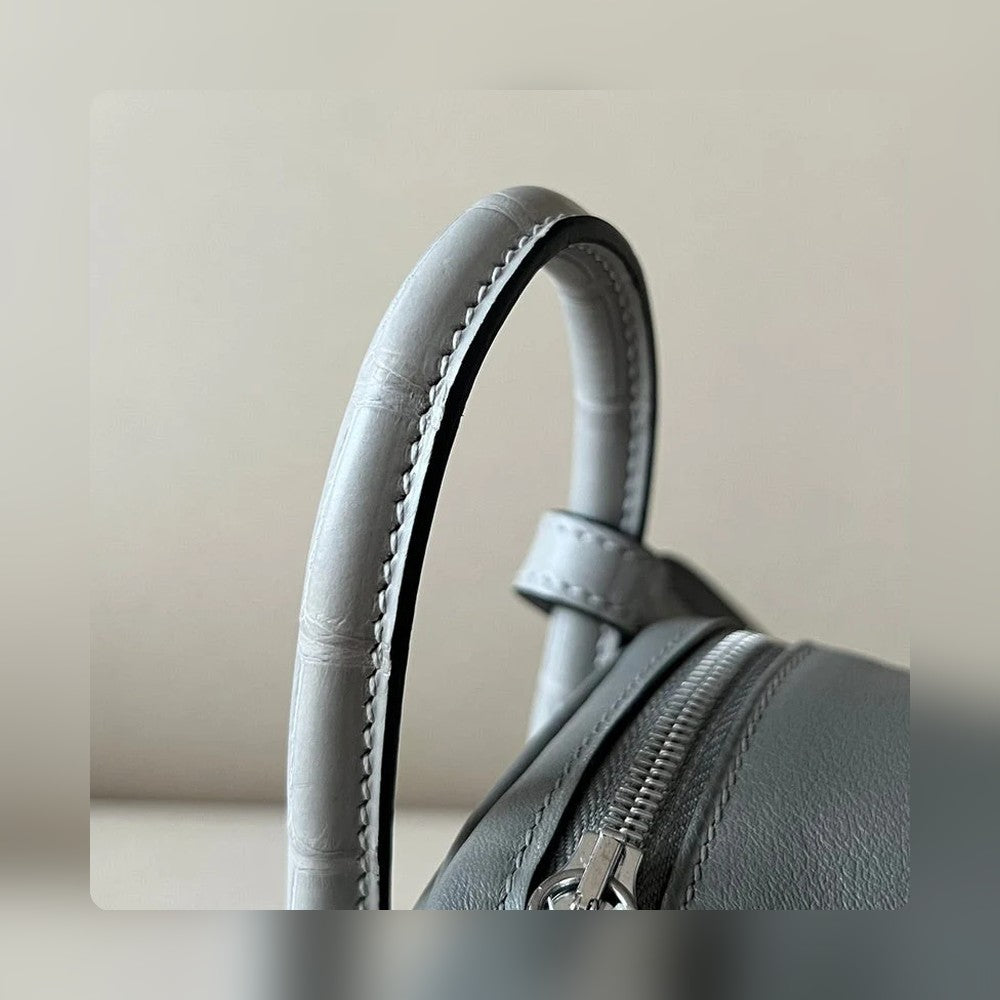 new-luxury-designer-bags-nm23885