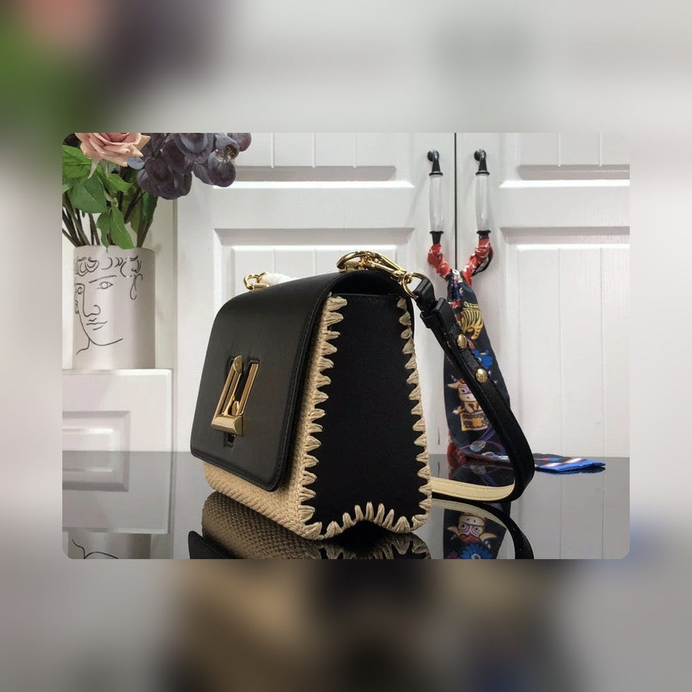 Anum Bags Detail