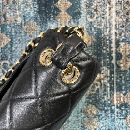 Anum Bags Detail