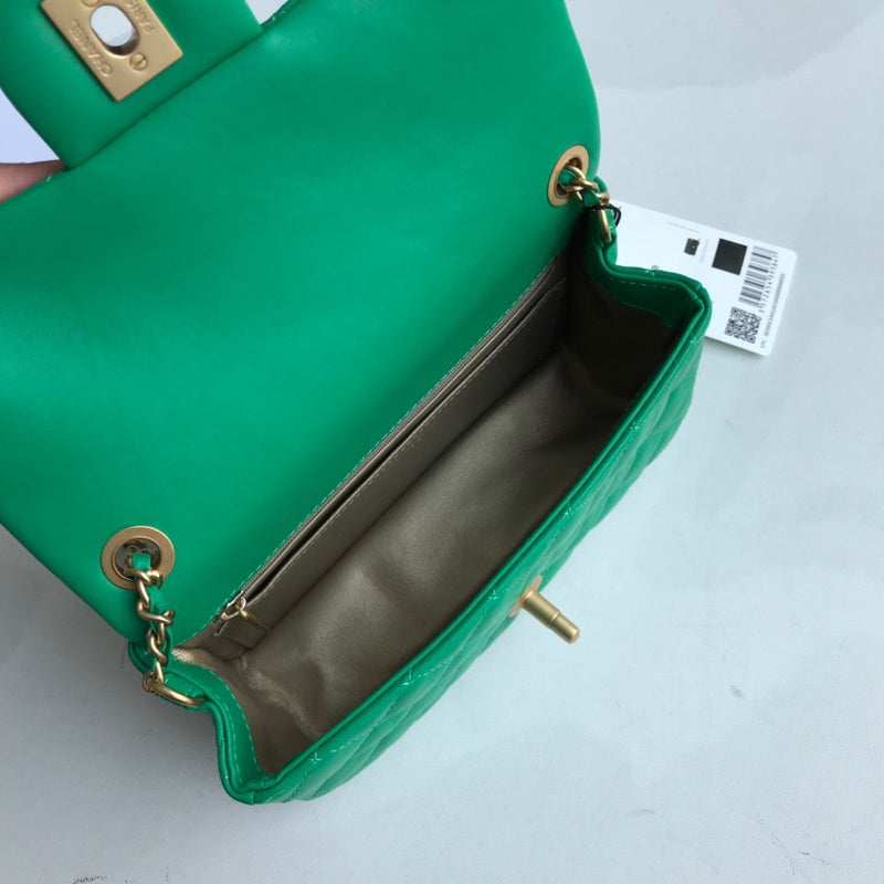 Anum Bags Detail